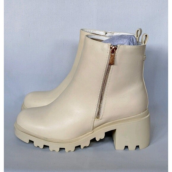 Shoedazzle Danilyn-E Bone Cream Faux Leather Lug Sole Bootie Y2K Zip NIB 8.5 - Picture 1 of 9